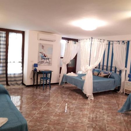 סלרנו Suite Palazzo Luciani מראה חיצוני תמונה