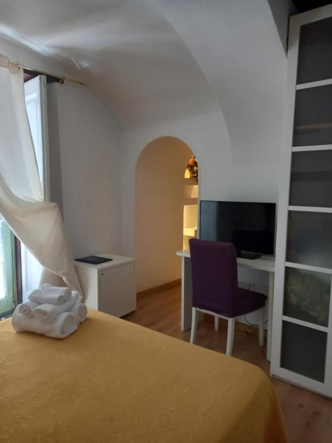 סלרנו Suite Palazzo Luciani מראה חיצוני תמונה