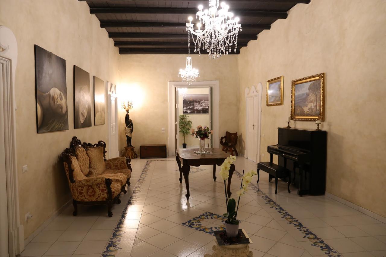 סלרנו Suite Palazzo Luciani מראה חיצוני תמונה