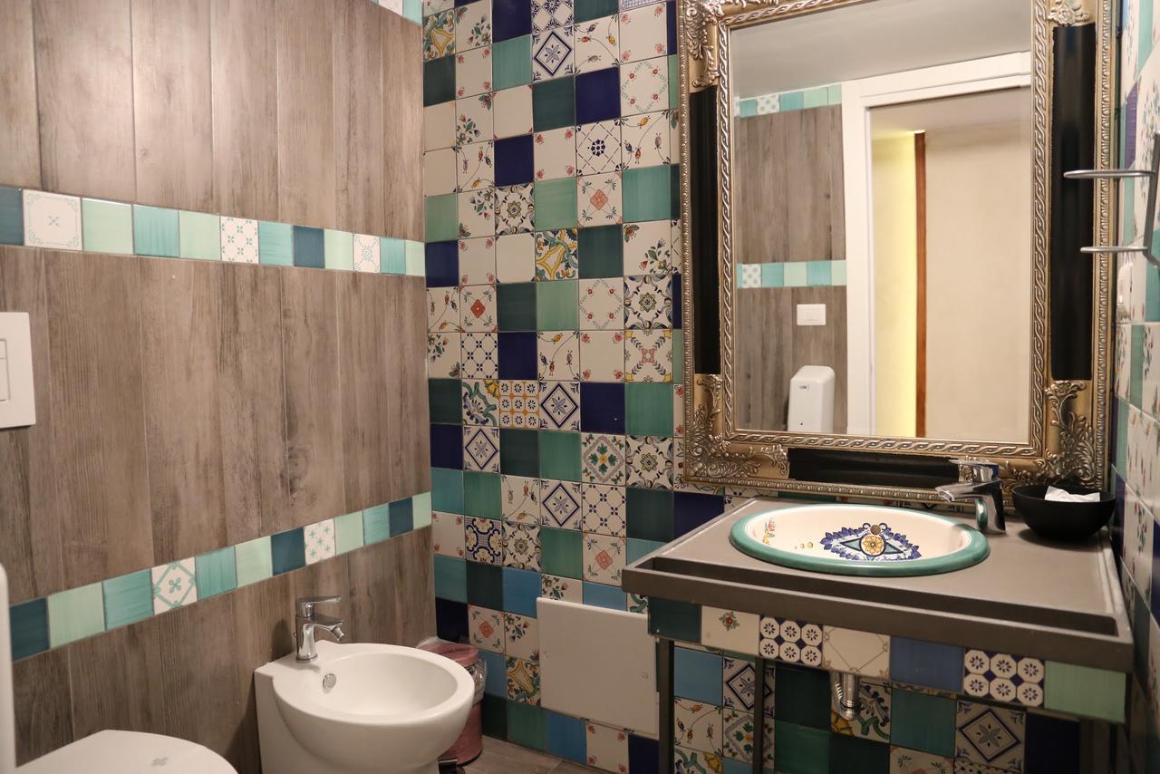 סלרנו Suite Palazzo Luciani מראה חיצוני תמונה